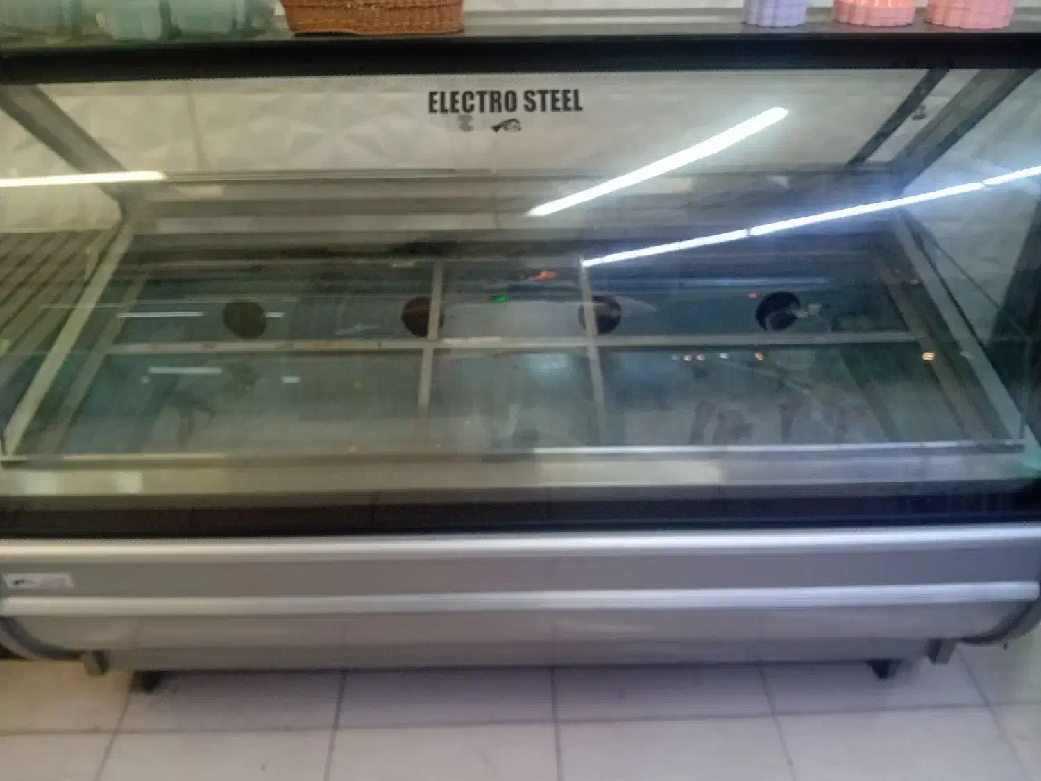 تاپینگ بستننی|کافیشاپ و رستوران|قم, بنیاد|دیوار