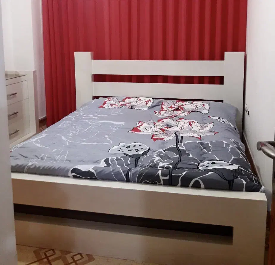 تخت مبل میز ناهارخوری|تخت و سرویس خواب|بابلسر, |دیوار