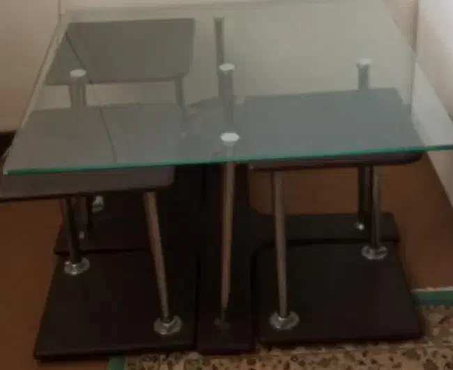 فروش مبل هفت نفره با میز وسط و چهارتا گل میز|مبلمان خانگی و میز عسلی|اصفهان, فرودگاه شهید بهشتی|دیوار