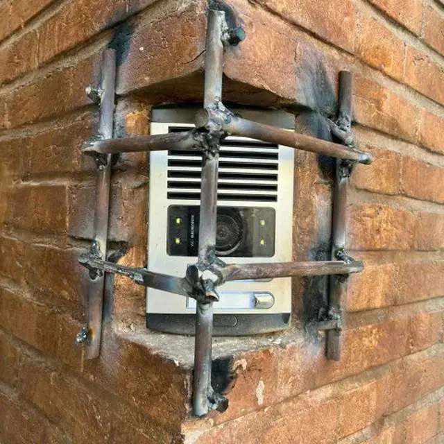 تعمیرات تخصصی تعمیرکار آیفون تصویری|خدمات پیشه و مهارت|مشهد, رضاشهر|دیوار