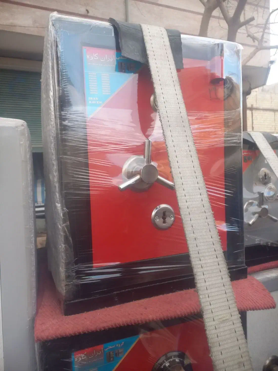 گاوصندوق ایرانکاوه در منطقه نسیم شهر و اسلامشهر|ابزارآلات|نسیمشهر, |دیوار