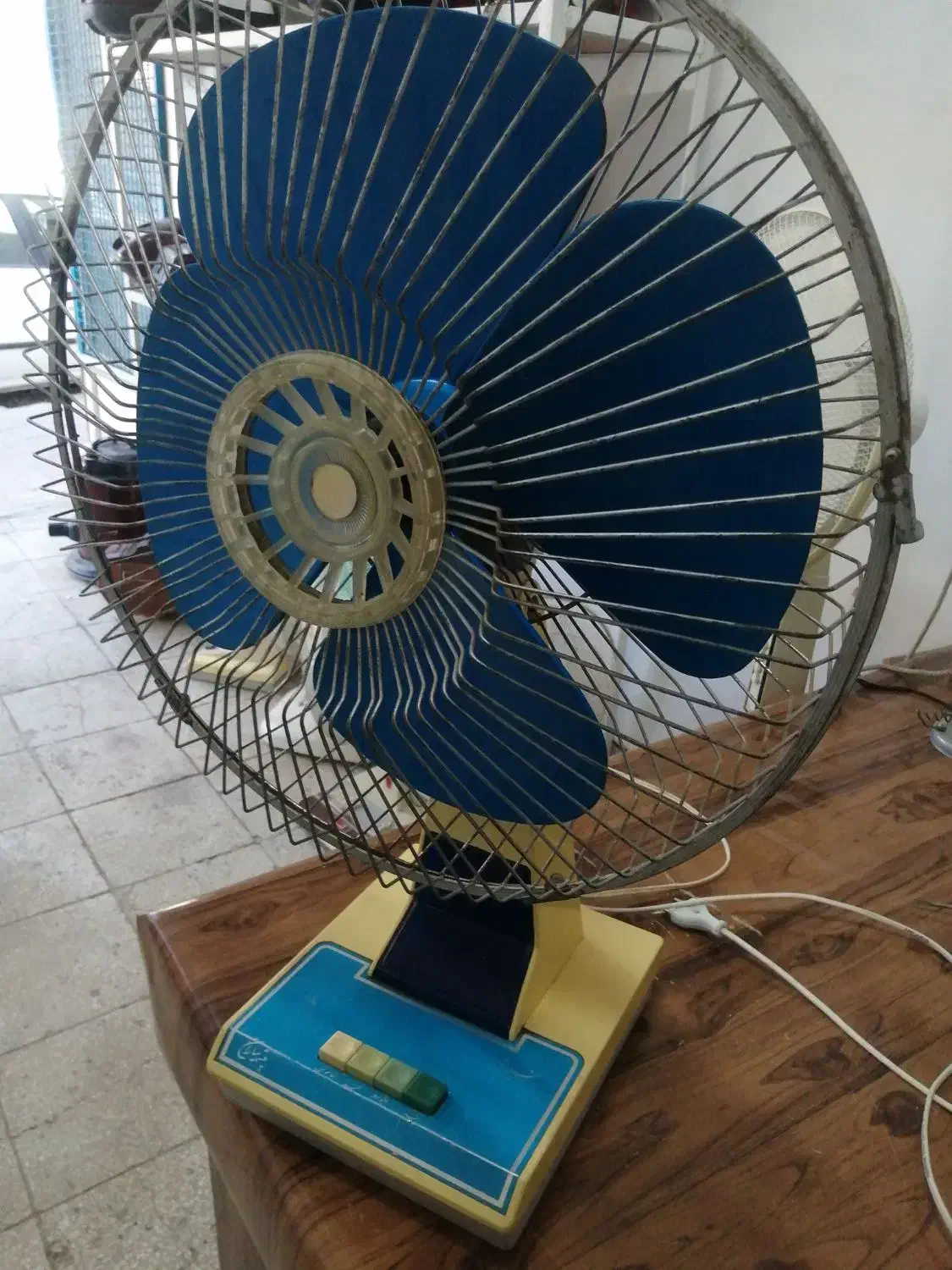 فروش پنکه رومیزی|پنکه و تصفیه‌کنندهٔ هوا|سبزوار, قاضی زاد|دیوار