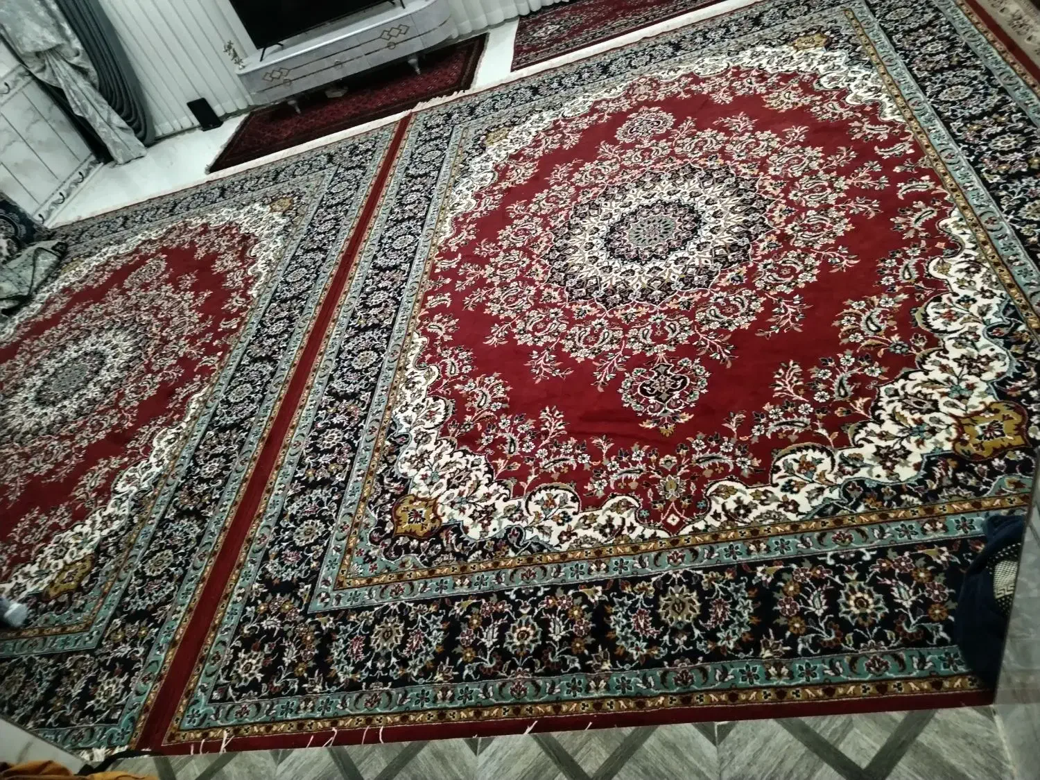 3 عدد فرش جنس قدیم کاملا نو|فرش|تربت‌حیدریه, پائین ولایت|دیوار