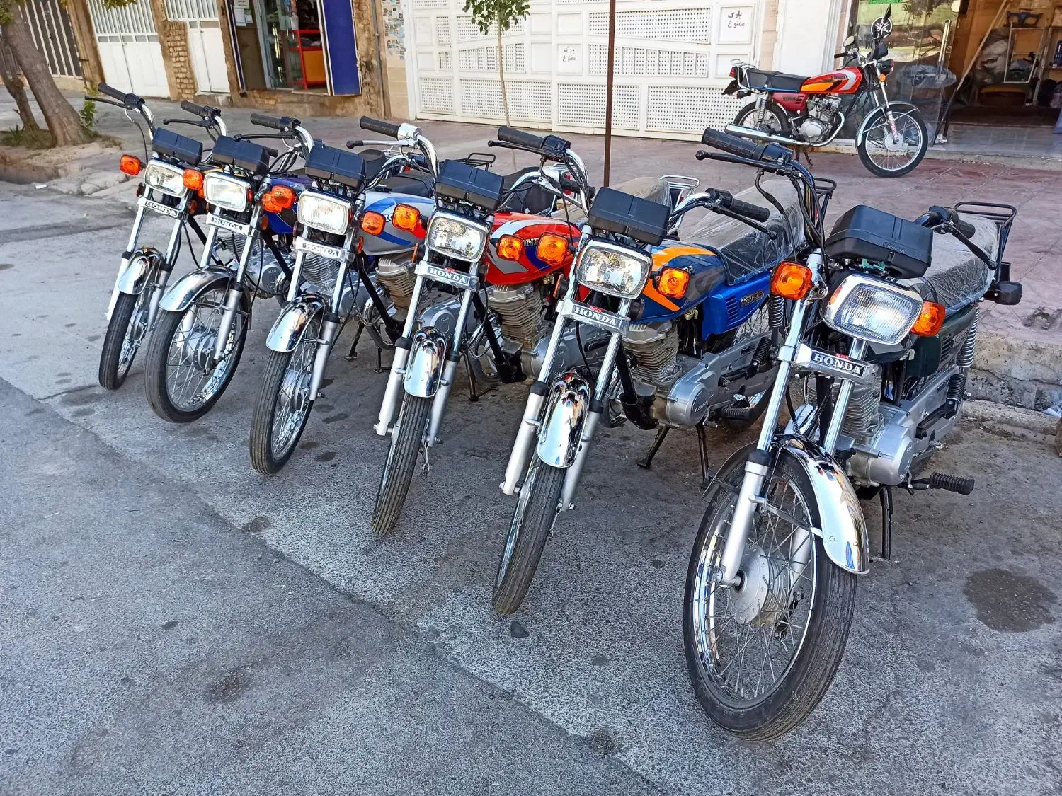 موتور ۱۲۵ مزایده ای|موتورسیکلت|شیراز, احمدآباد|دیوار