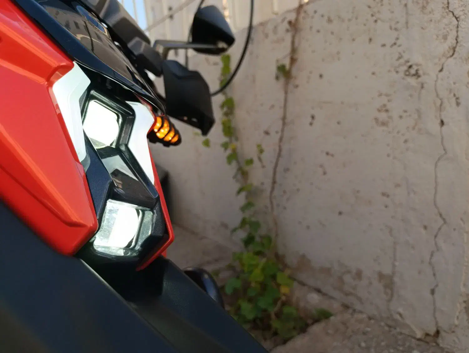 زونتس u1 z2|موتورسیکلت|پردیس, شهرک صنعتی خرمدشت فاز ۷|دیوار