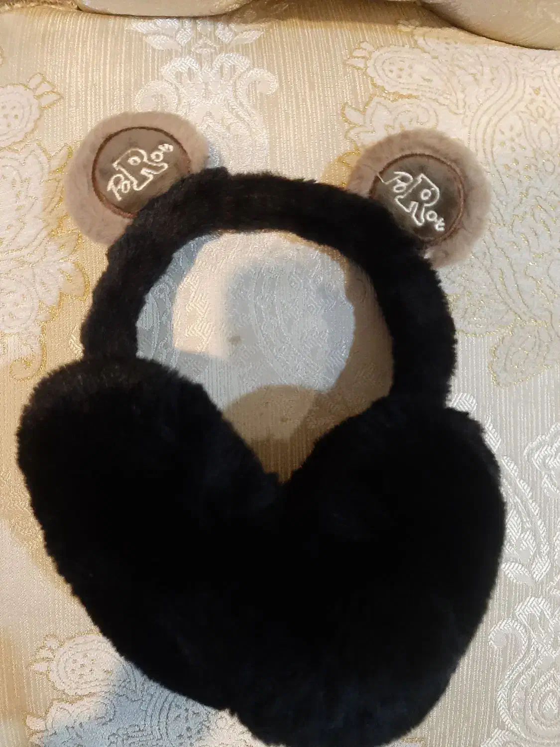 گوش بند|لباس|گلبهار, شهر جدید گلبهار|دیوار