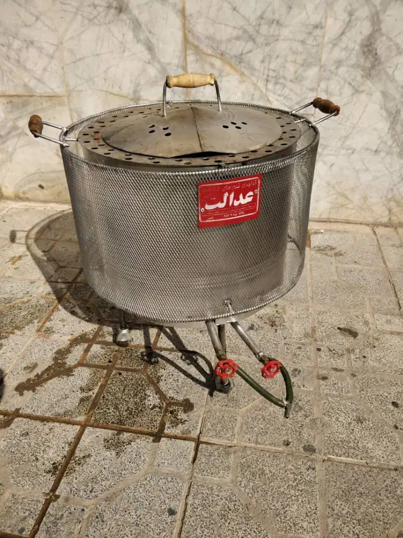 تنور گازی سالم تمیز یکبار استفاده شده|اجاق گاز و لوازم برقی پختوپز|بروجن, |دیوار