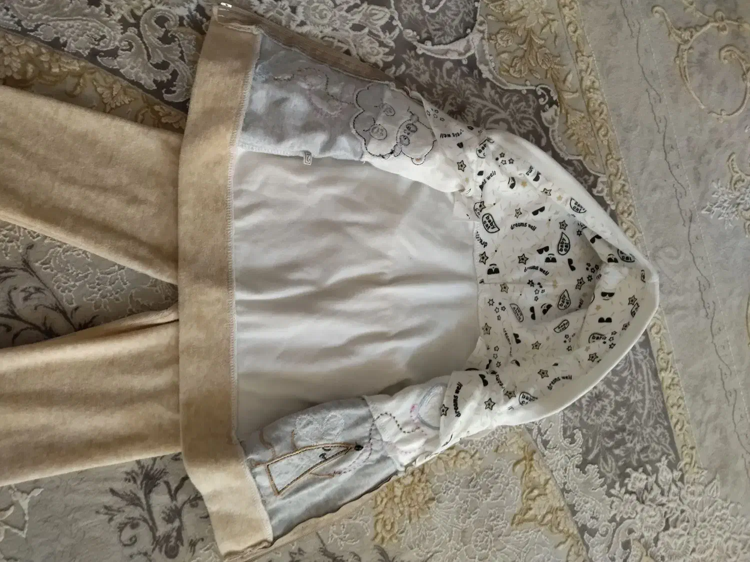 ست مخمل نو|کفش و لباس بچه|نیشابور, هفده شهریور|دیوار