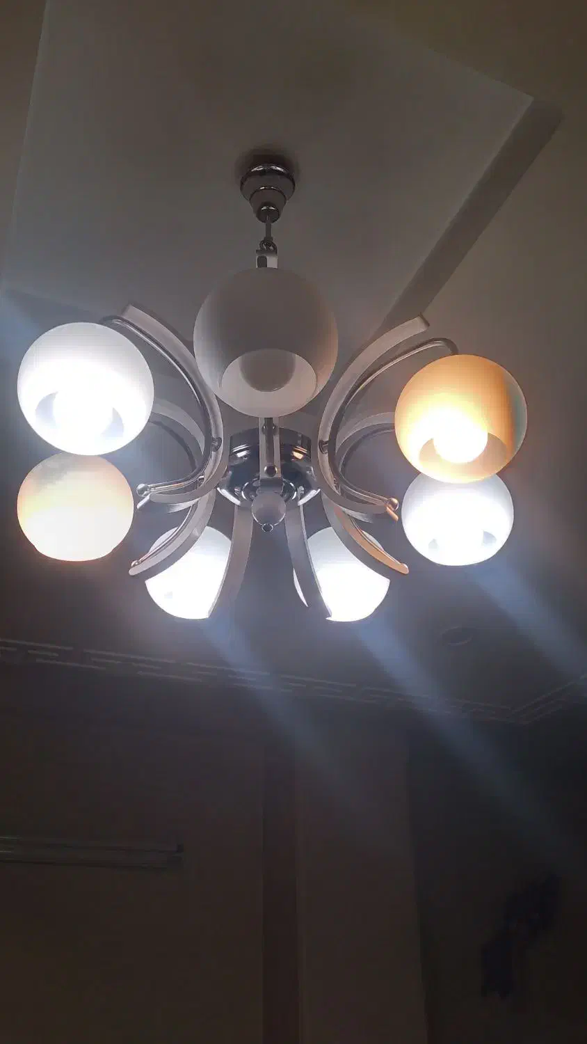 لوستر در حد نو ۷ شعله 4/000/000|لوستر و چراغ آویز|فردیس, طالقانی|دیوار