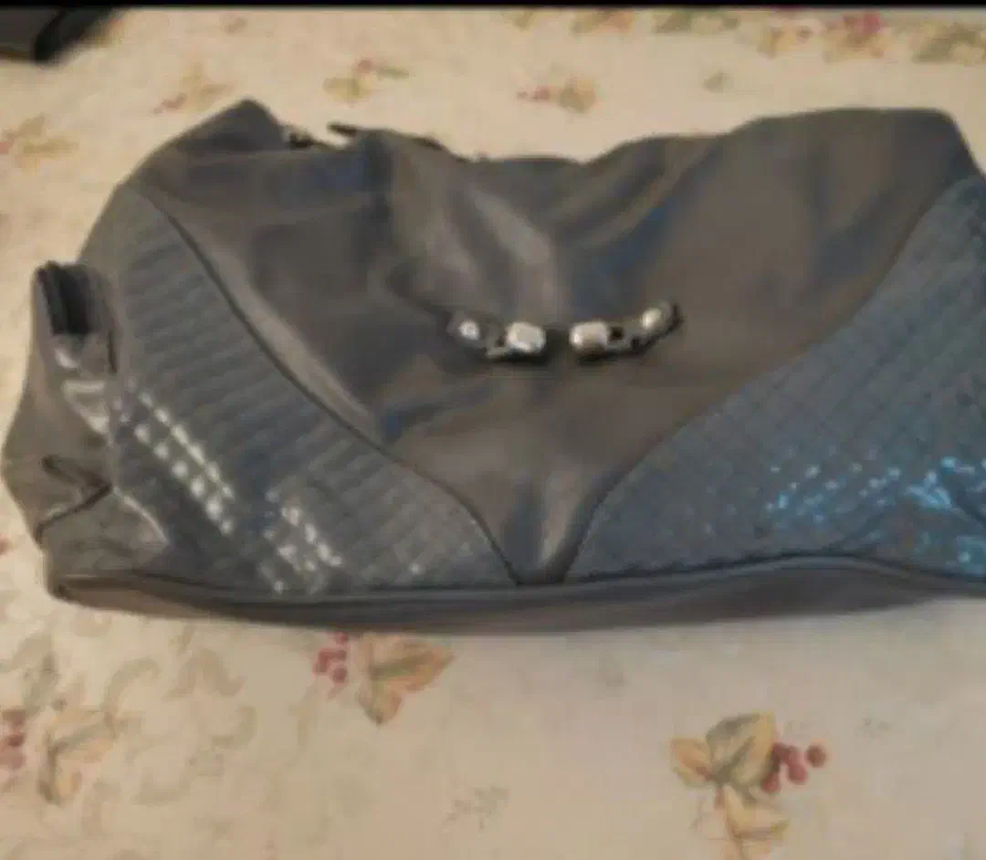 کیف ترک در حد نو|کیف، کفش، کمربند|تهران, منیریه|دیوار