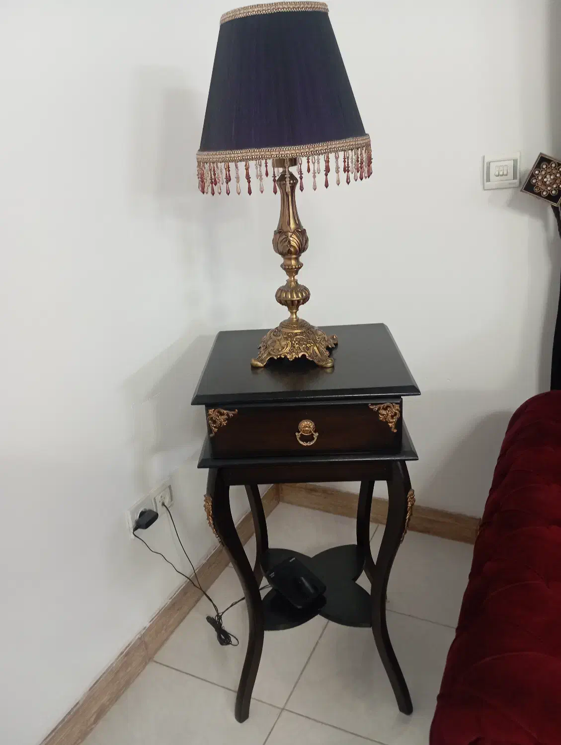 دو عدد آباژور برنز .به همراه دو عدد میز|چراغ خواب و آباژور|ملایر, |دیوار