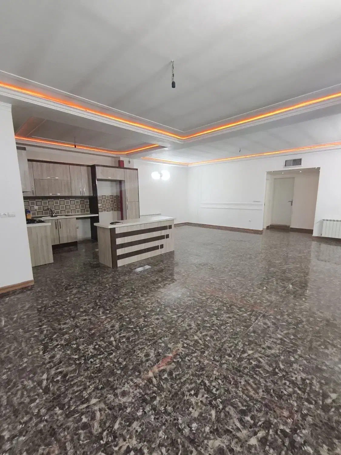 آپارتمان/۱۳۰ متری/دو خواب/بهشتی|اجارهٔ آپارتمان|قرچک, باقرآباد|دیوار