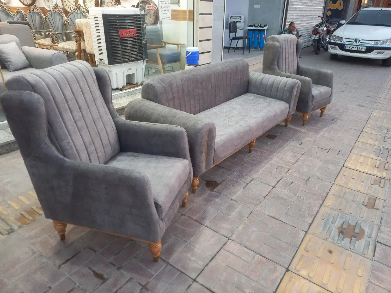 مبل راحتی پایه چوبی کاوالی|مبلمان خانگی و میز عسلی|خمینی‌شهر, |دیوار