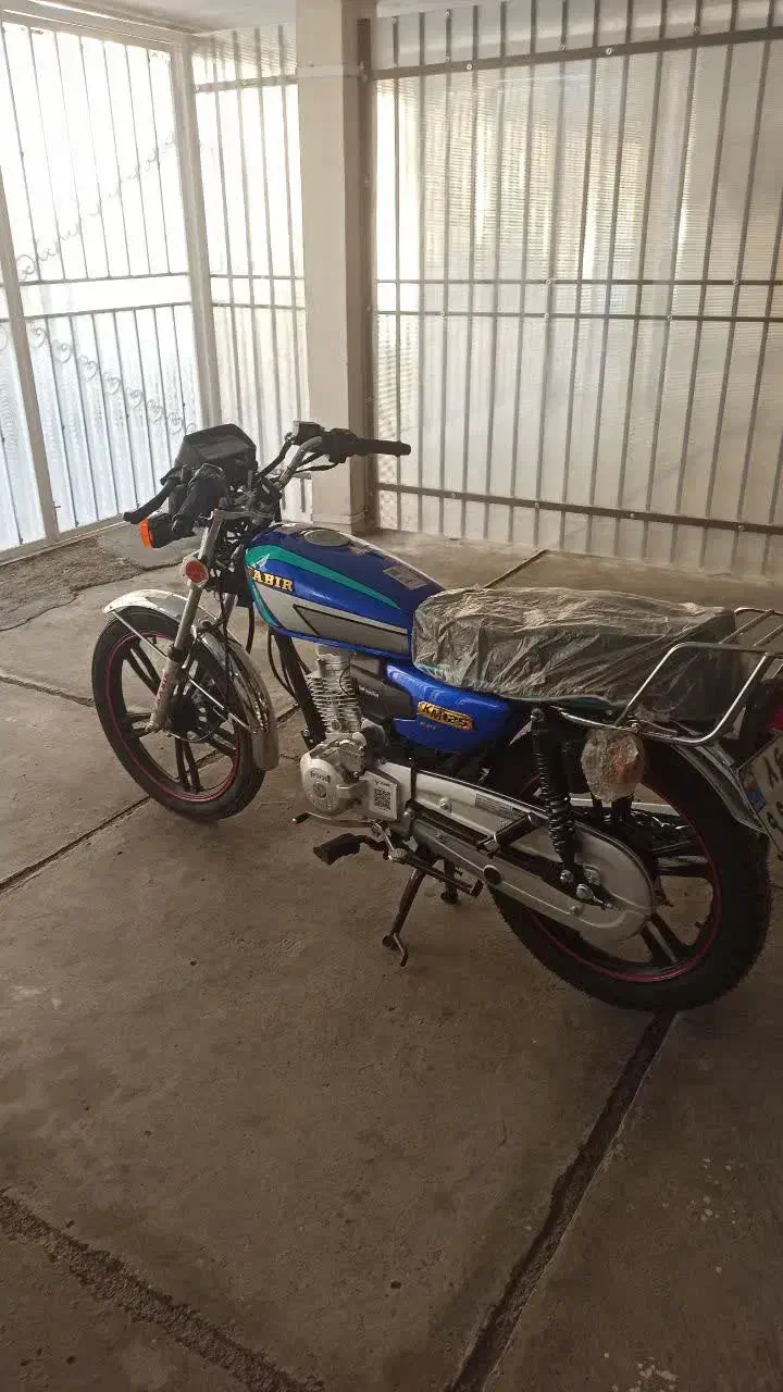 موتور کبیر 125|موتورسیکلت|اصفهان, فروردین|دیوار