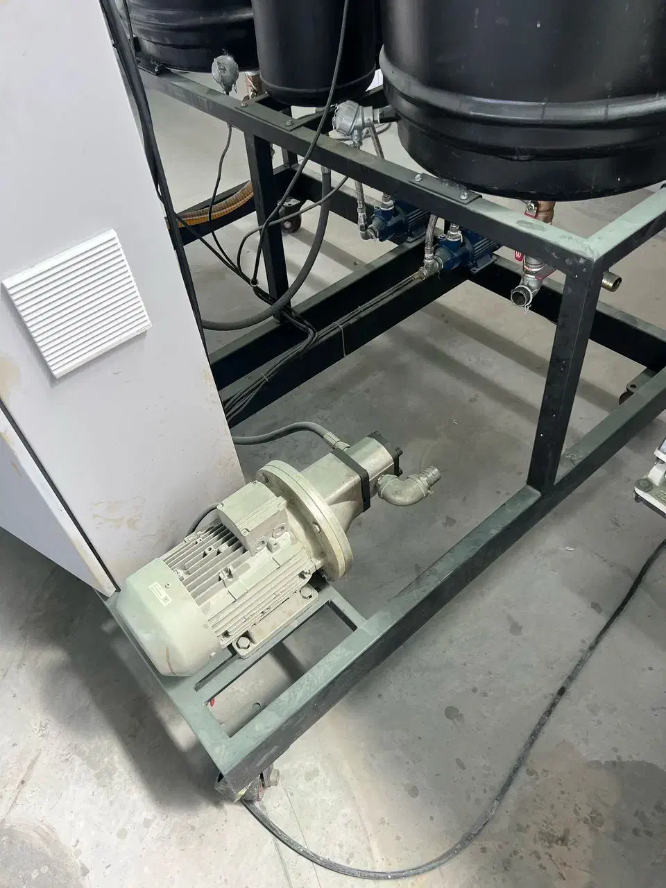 تزریق فوم پلی یورتان|ماشین‌آلات صنعتی|پاکدشت, پاکدشت (مامازند)|دیوار