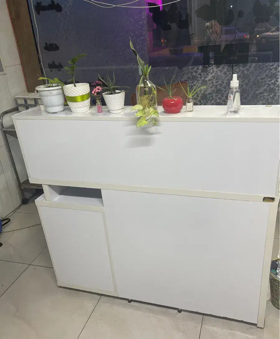 منشی مطب پزشکی|استخدام درمانی، زیبایی، بهداشتی|رشت, توشیبا|دیوار