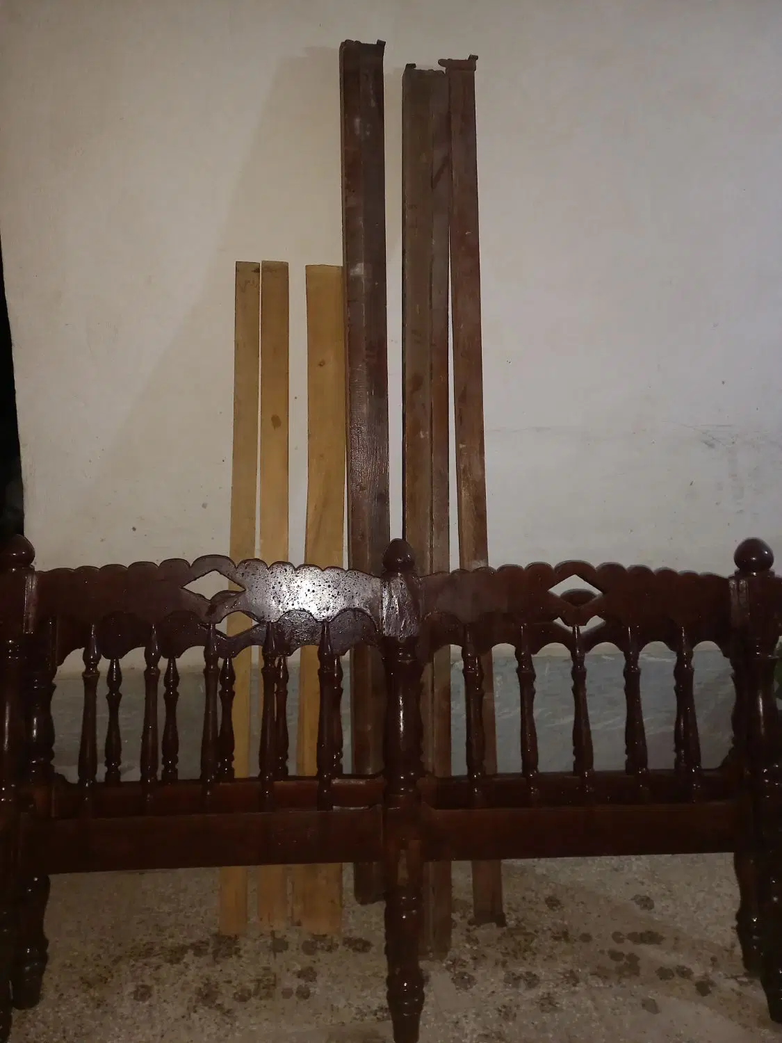 تخت|تخت و سرویس خواب|علی‌آباد کتول, |دیوار