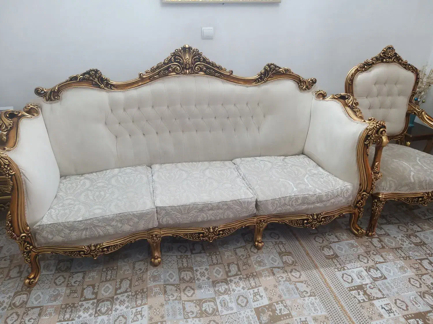 مبل سلطنتی ۹نفره|مبلمان خانگی و میز عسلی|نسیم‌شهر, |دیوار