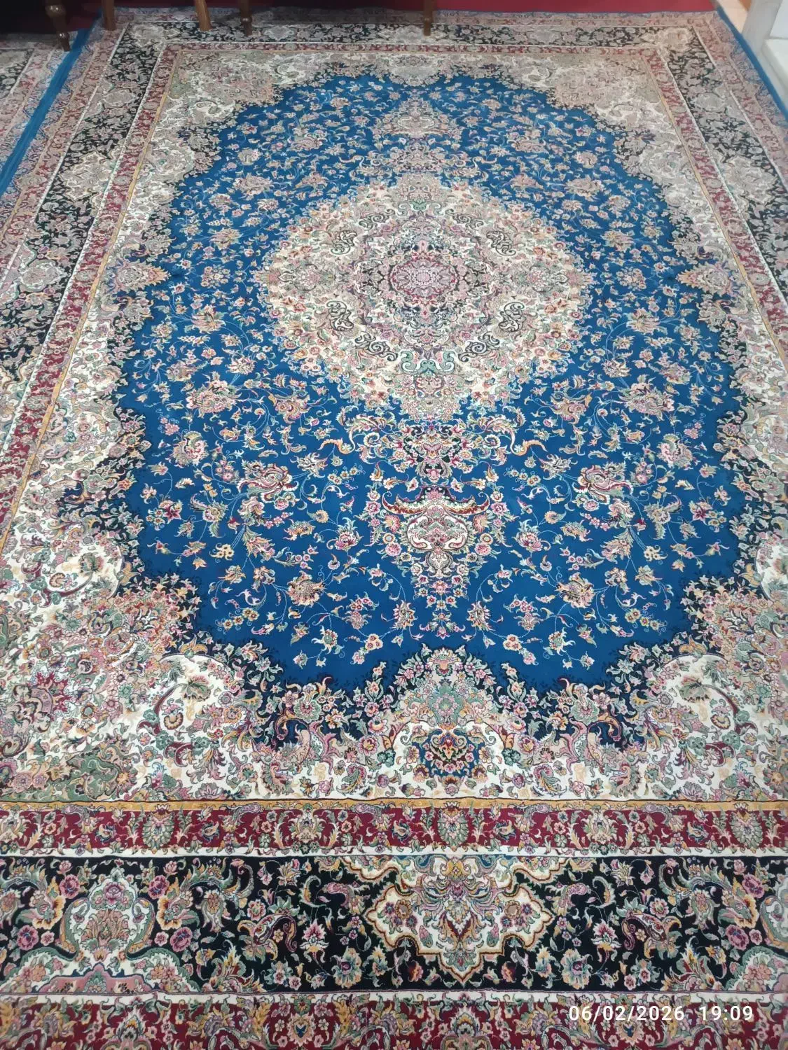 دوتخته فرش ۹متری|فرش|قم, نیروگاه|دیوار