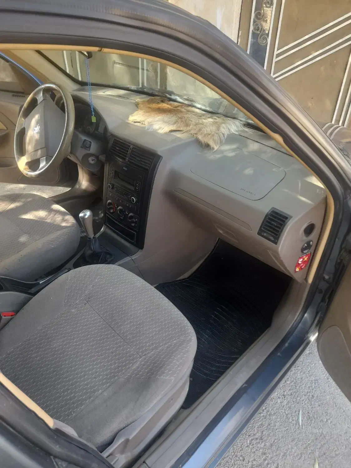 پژو ۴۰۵ مدل ۹۸|خودرو سواری و وانت|کنگاور, |دیوار