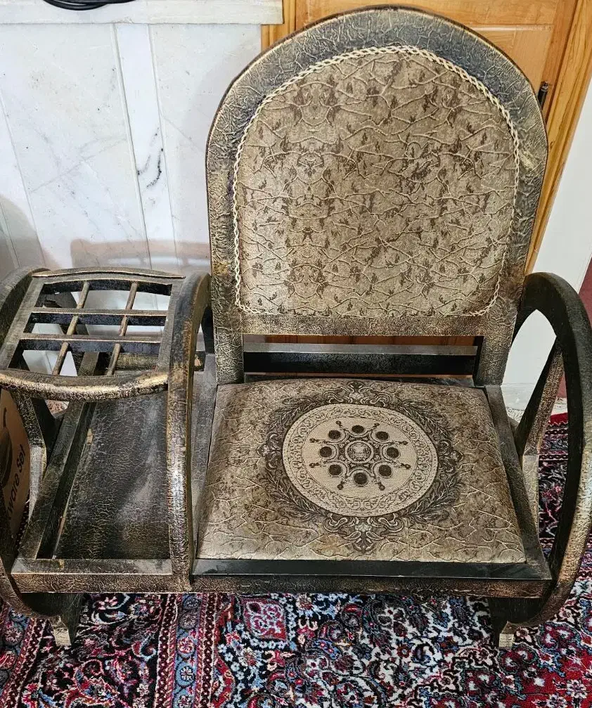 صندلی|صندلی و نیمکت|اصفهان, محله سفلی|دیوار