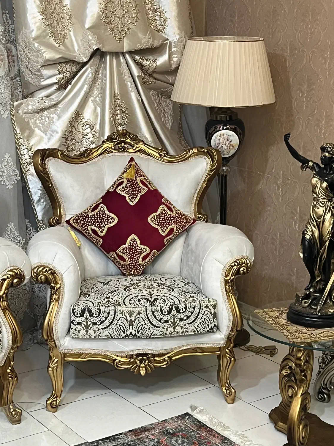 مبلمان استیل مبل سلطنتی و ناهارخوری نو|مبلمان خانگی و میز عسلی|تهران, شمسآباد|دیوار