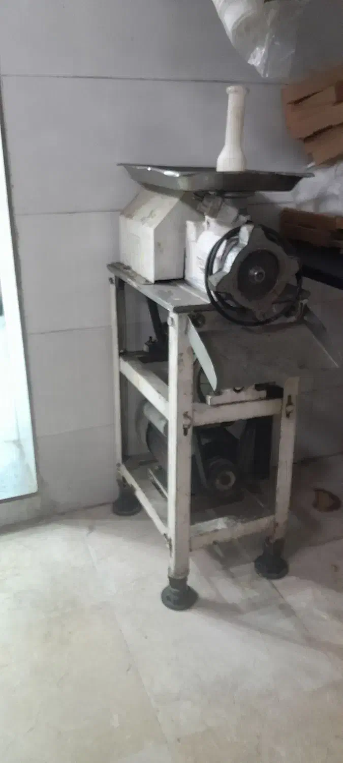 چرخ گوشت صنعتی|خردکن، آسیاب، غذاساز|تهران, چیتگر شمالی|دیوار