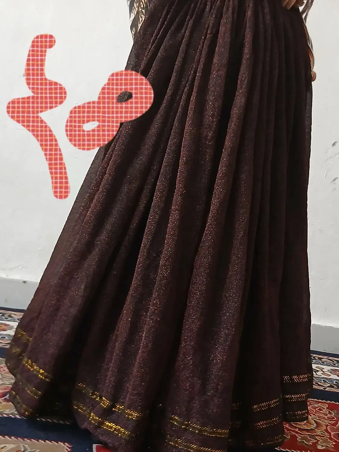 تعدادی لباس محلی|لباس|فیروزآباد (فارس), |دیوار