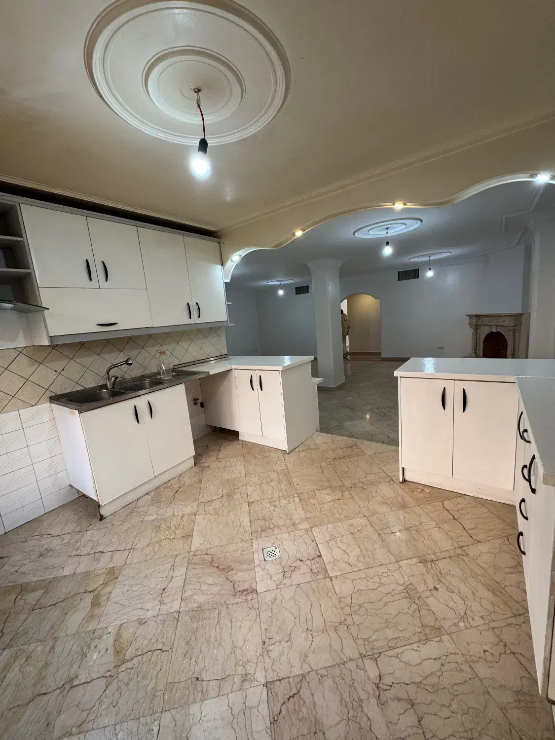 ۱۳۰ متر سه خواب شهرک غرب