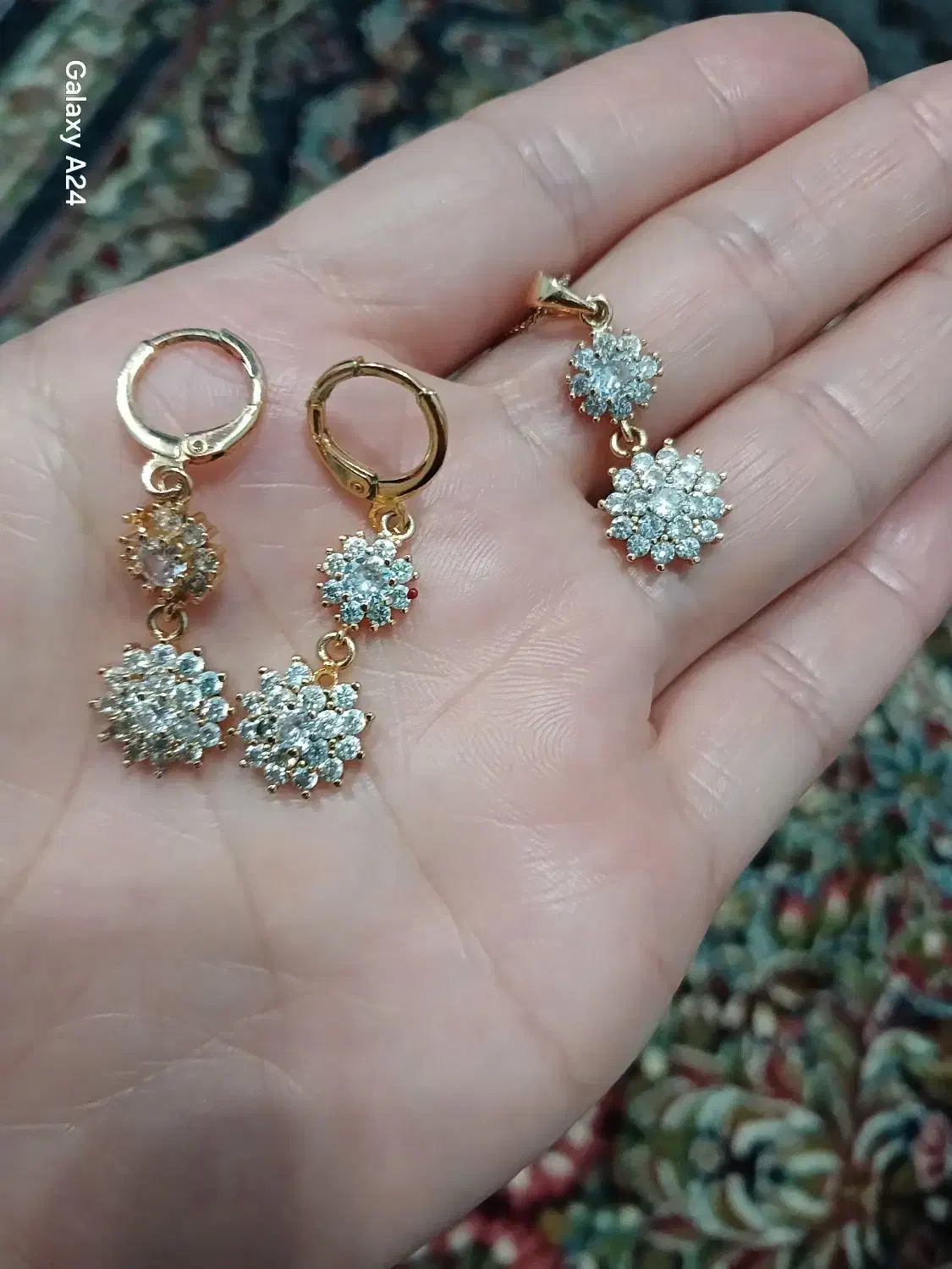 بدلیجات|زیورآلات و اکسسوری|رشت, پاستوریزه|دیوار