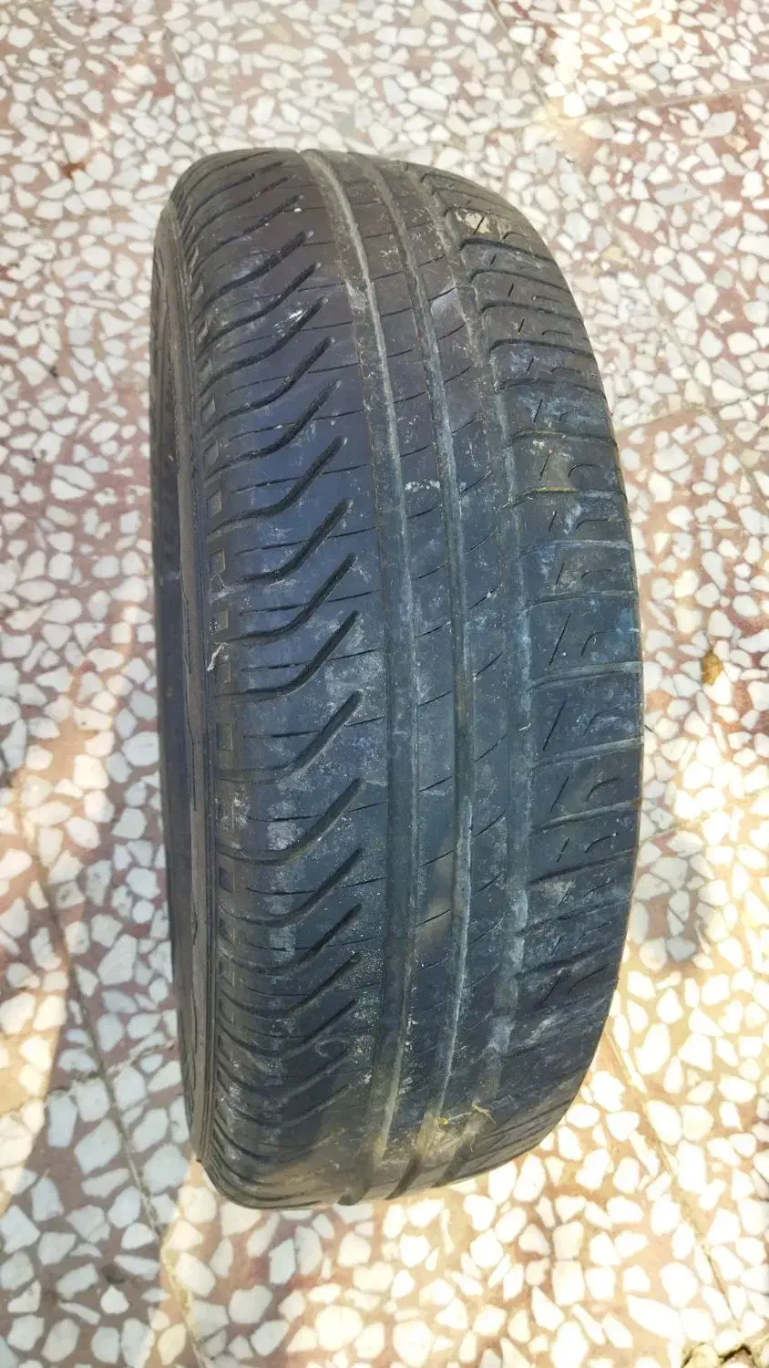 لاستیک پژو و ال نود|قطعات یدکی و لوازم جانبی|صومعه‌سرا, |دیوار