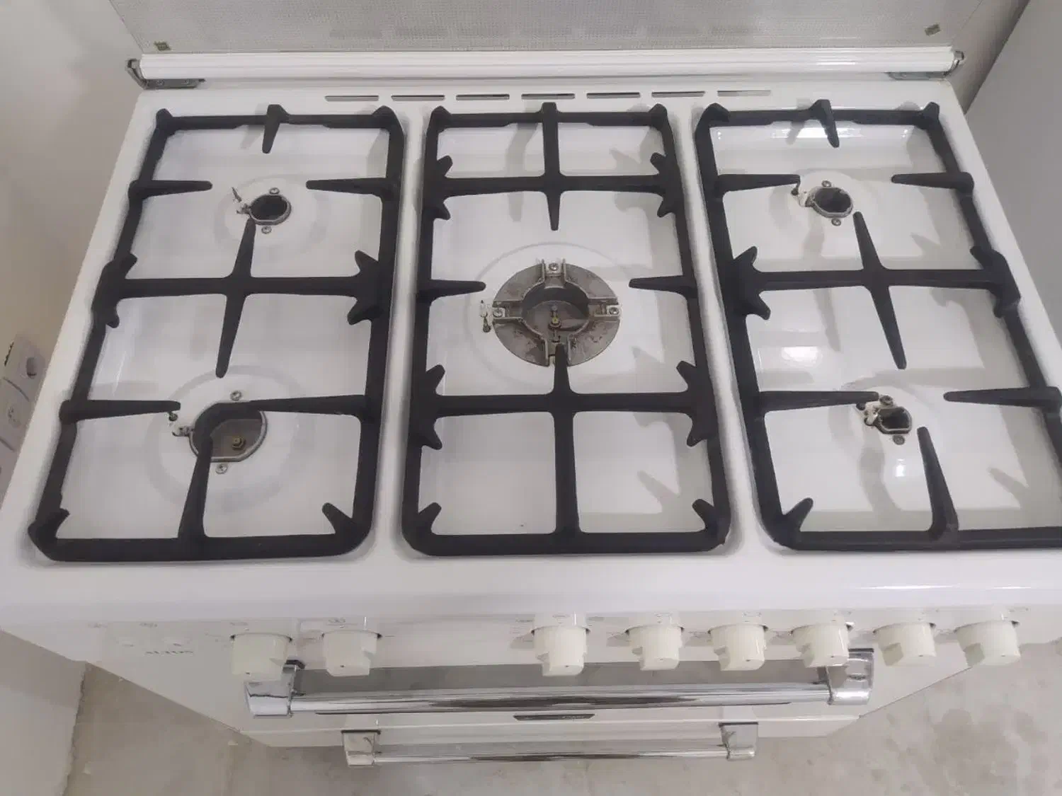 اجاق گاز فر دار و جوجه گردان آلتون درحد آک آک|اجاق گاز و لوازم برقی پخت‌وپز|خرم‌آباد, |دیوار