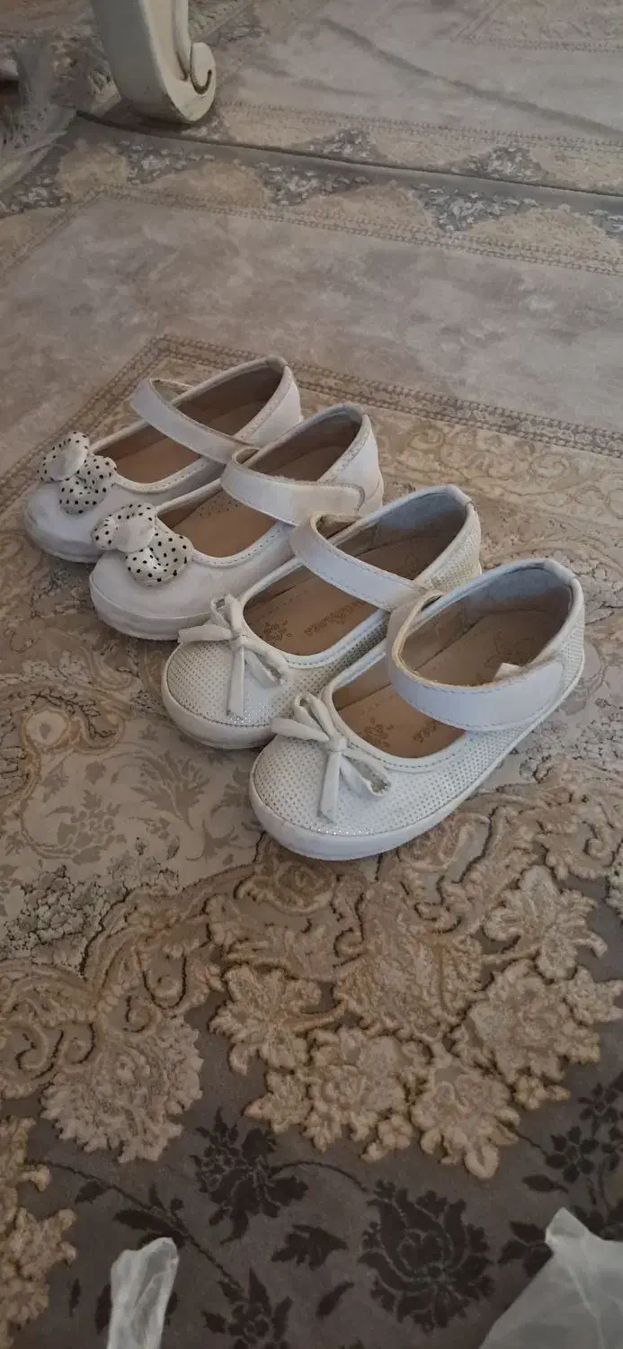 کفش|کفش و لباس بچه|منجیل, |دیوار