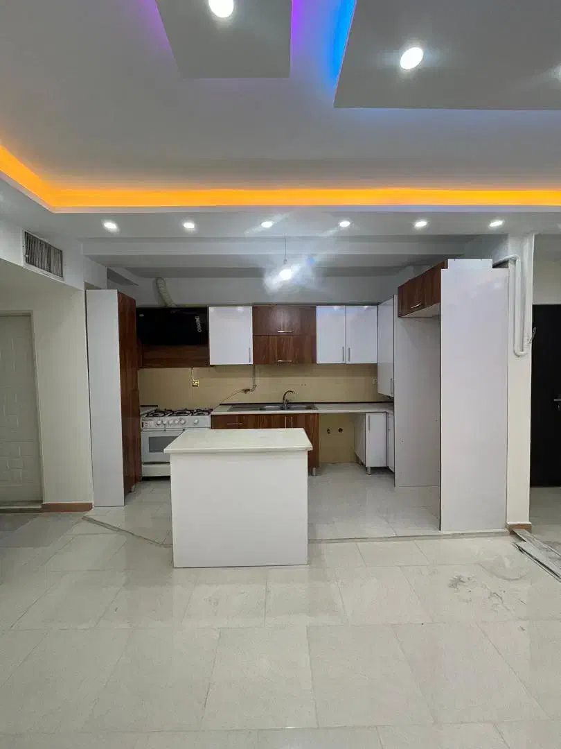 فروش آپارتمان/شهرک ابریشم/85متر دو خواب|فروش آپارتمان|چهارباغ, |دیوار