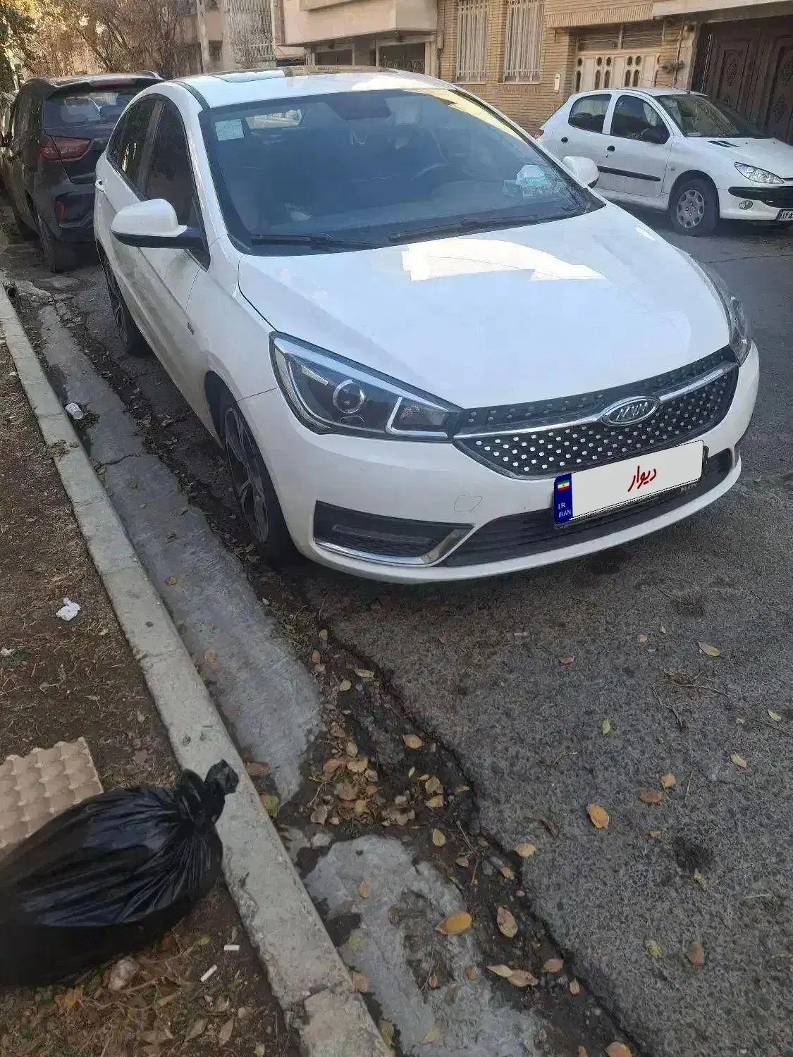 سواری آریزو 5 مدل 1401|خودرو سواری و وانت|قم, زنبیل آباد|دیوار