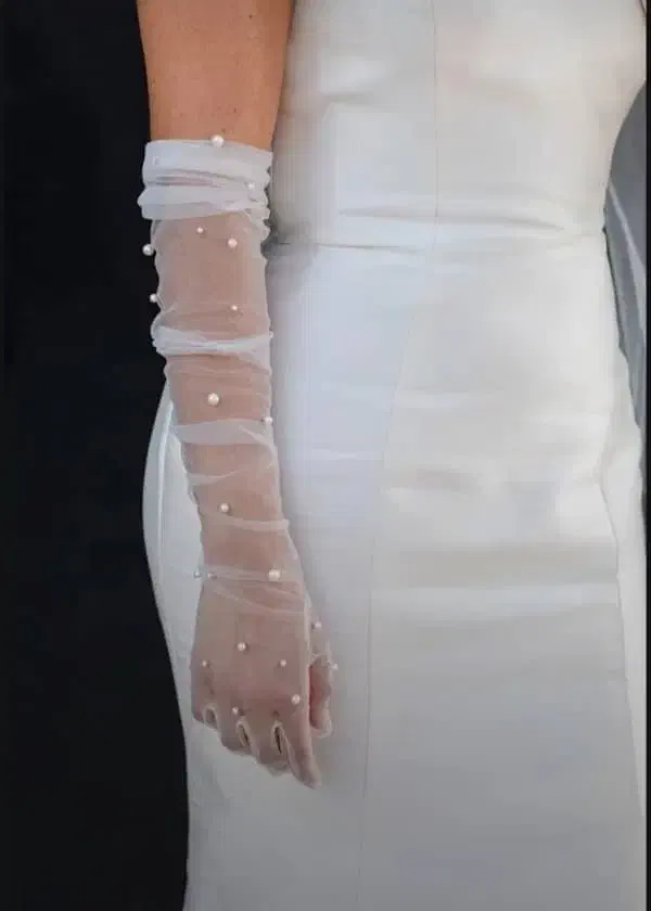 دستکش عروس|لباس|اسلام‌شهر, زرافشان|دیوار