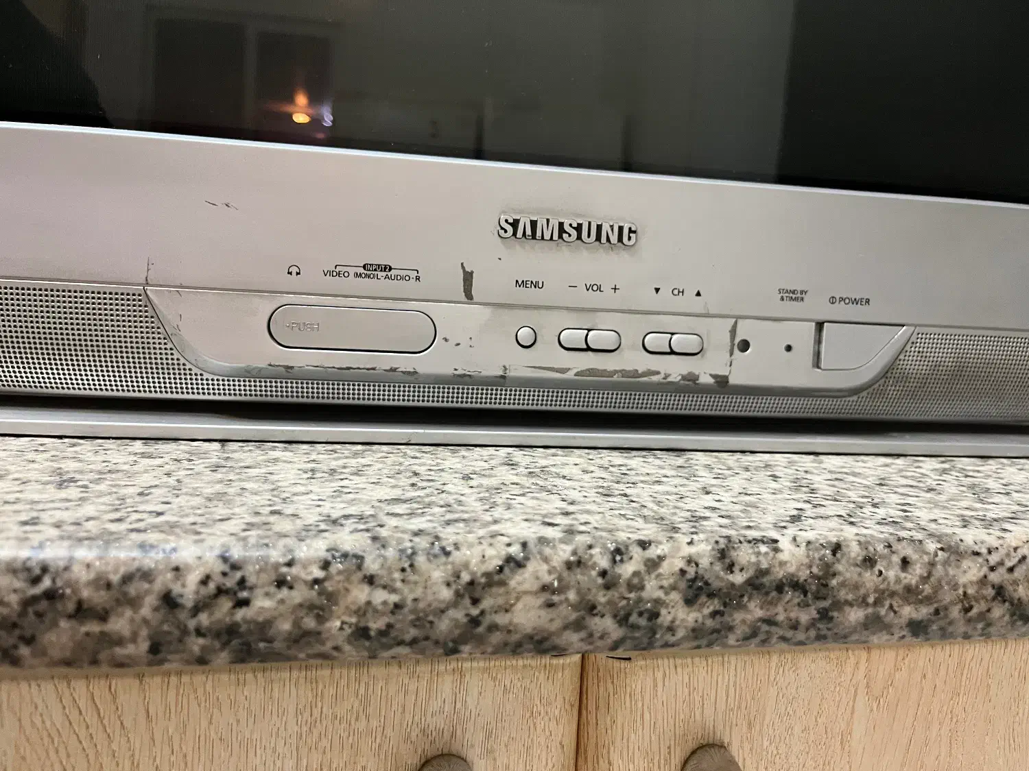 تلویزیون ۲۱ اینچ سامسونگ|تلویزیون و پروژکتور|دزفول, |دیوار