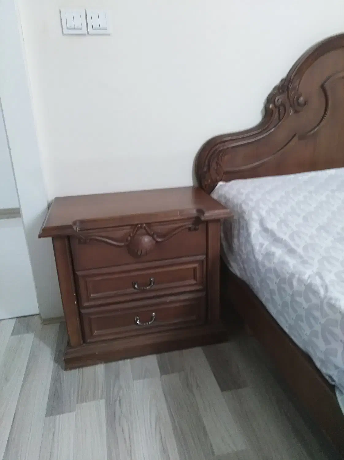 تخت و آینه دراور و پاتختی|تخت و سرویس خواب|مشهد, نیروی هوایی|دیوار