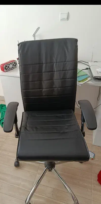 صندلی جک و چرخ دار نو|صندلی و نیمکت|میانه, |دیوار