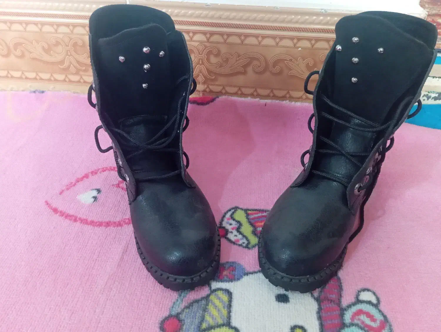 بوتین|کفش و لباس بچه|تایباد, |دیوار