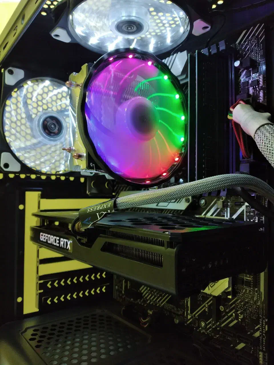 کیس گیمینک نسل 11 با گرافیک 12 گیگ RTX دیاکو|رایانه رومیزی|مشهد, ادیب نیشابوری (شهرک غرب)|دیوار