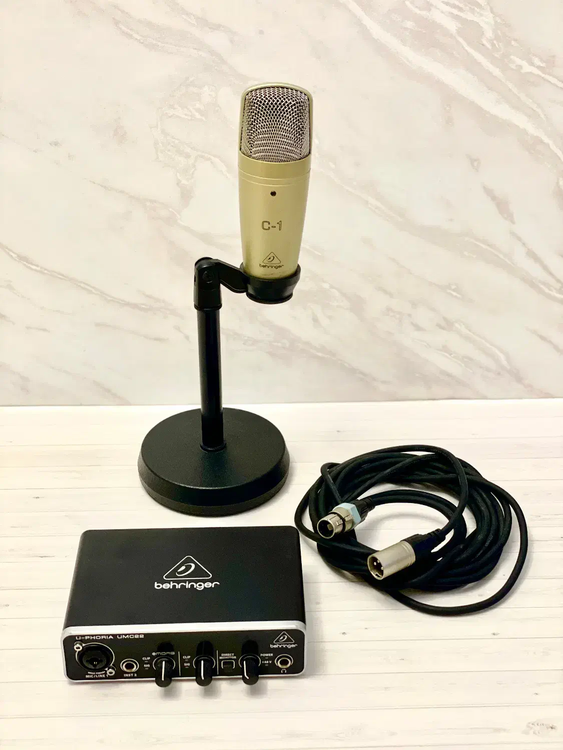 کارت صدا بهرینگر به همراه میکروفن|آلات موسیقی|تهران, فلسطین (میدان انقلاب)|دیوار