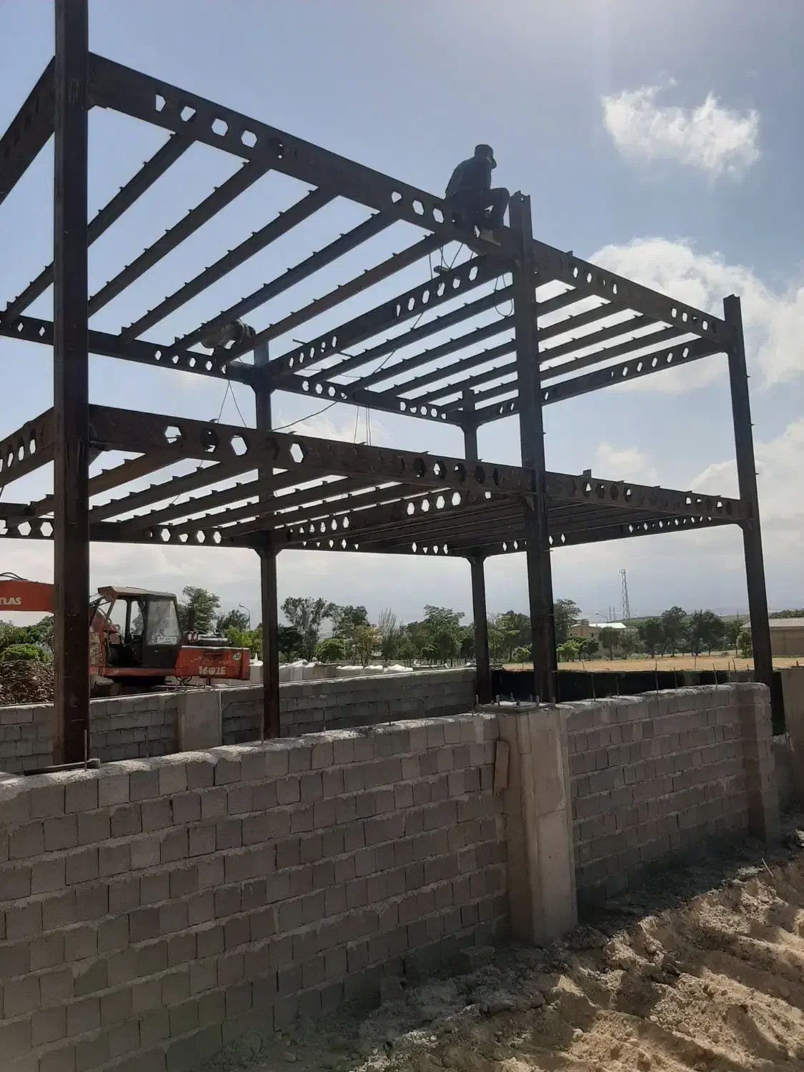 جوشکاری وبرشکاری سیارابراهیم.|خدمات پیشه و مهارت|اردبیل, |دیوار