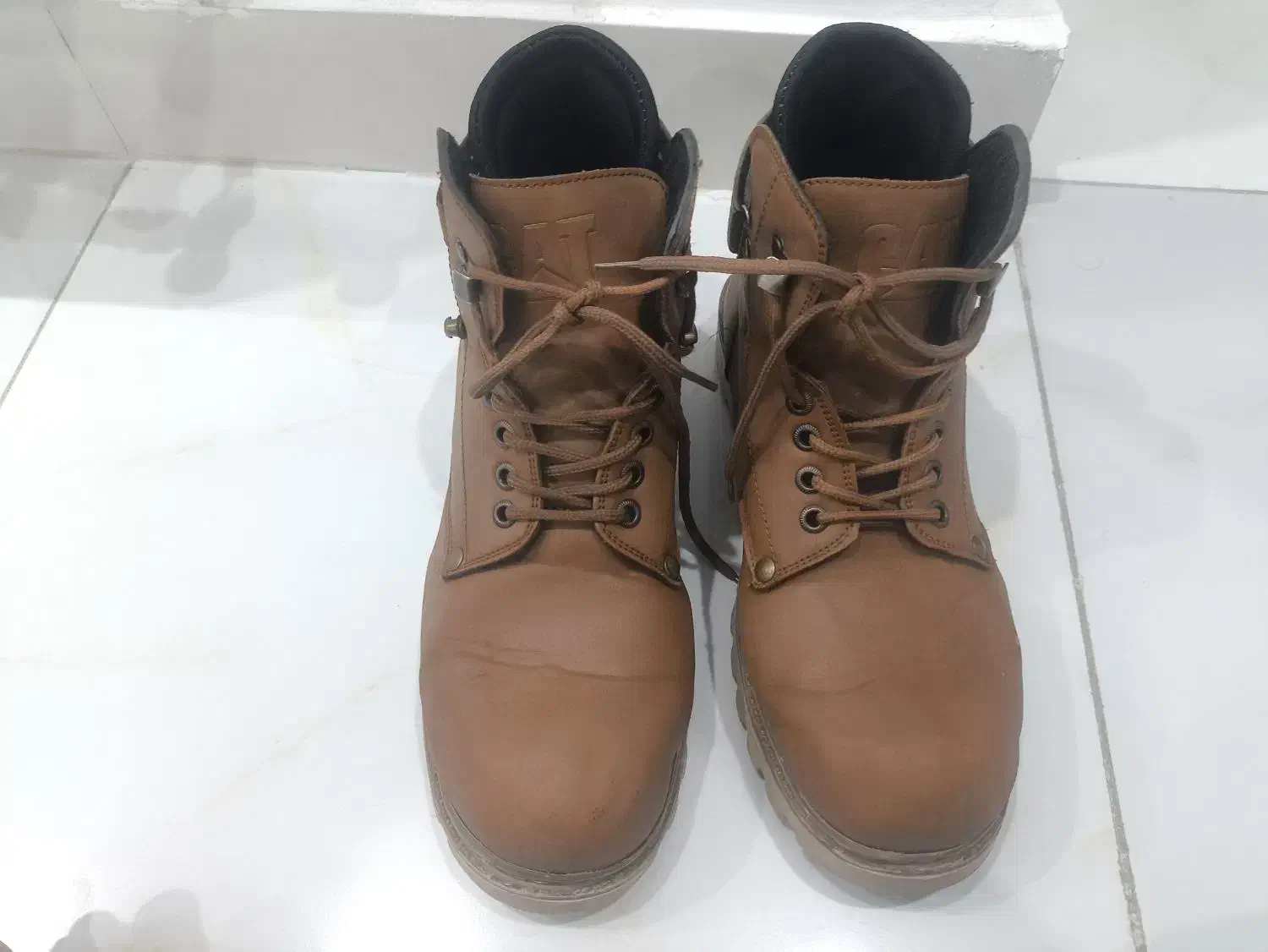 پوتین|کیف، کفش، کمربند|سنندج, |دیوار