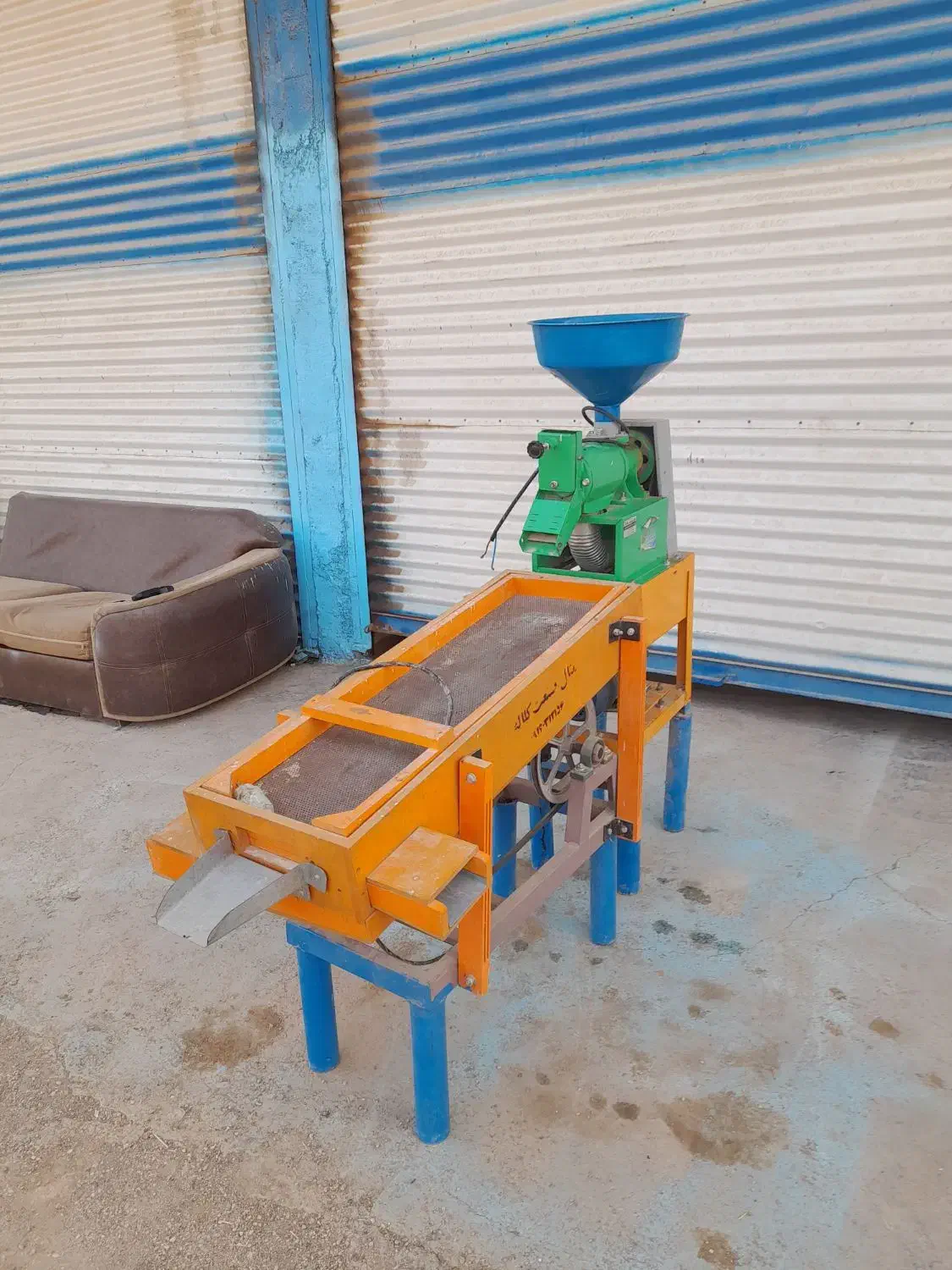 یک دستگاه برنج کوبی خانگی|ماشینآلات صنعتی|حمیدیه, |دیوار