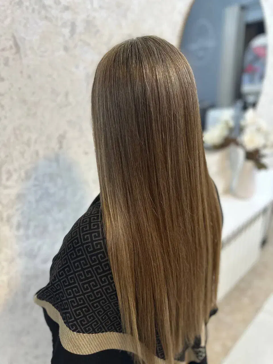 مشتری ۳تامشتری بیاره یک ترمیم رشد ریشه رایگان داره|خدمات آرایشگری و زیبایی|رشت, معلم|دیوار