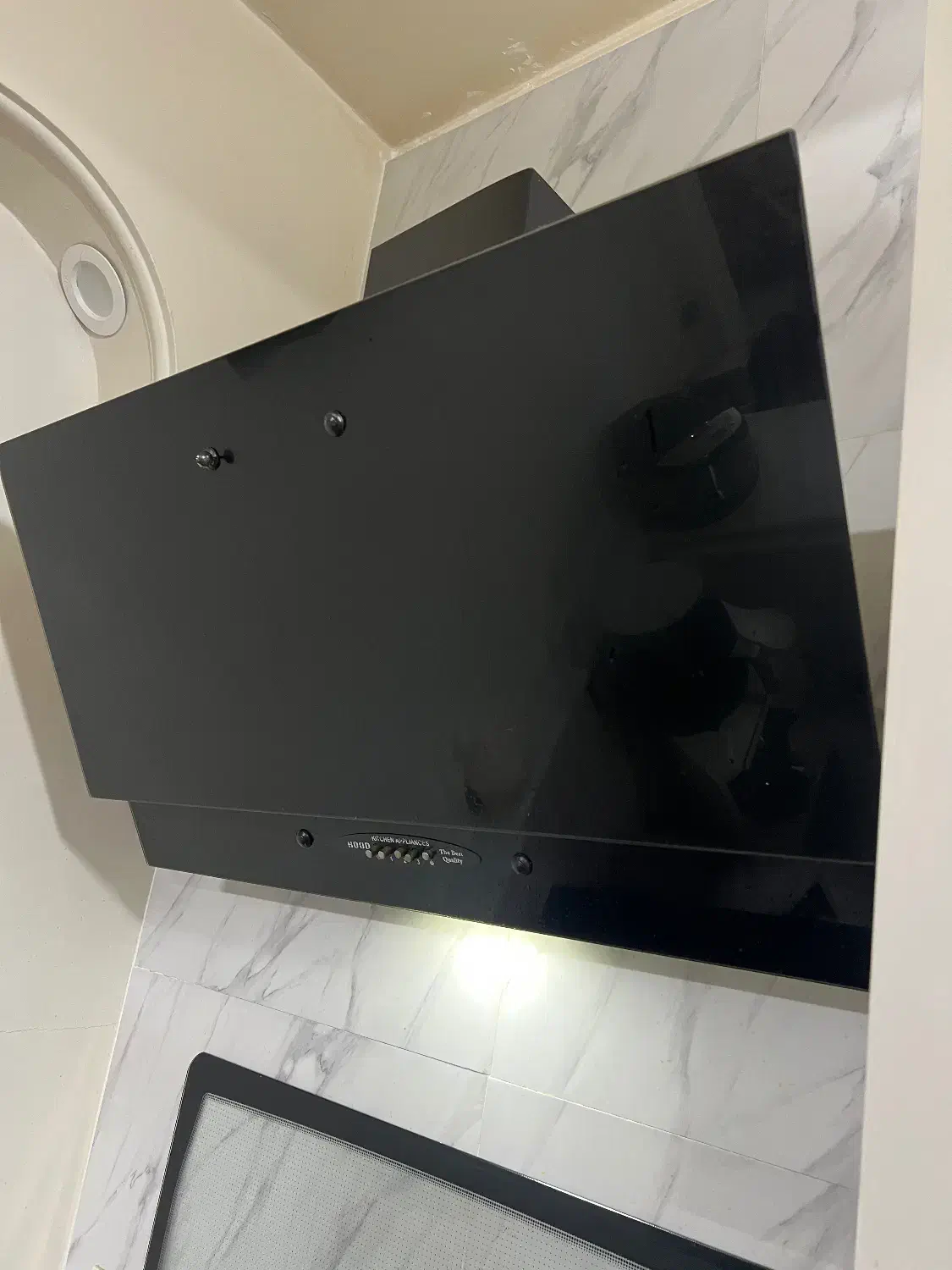 هود|هود|تهران, تسلیحات|دیوار