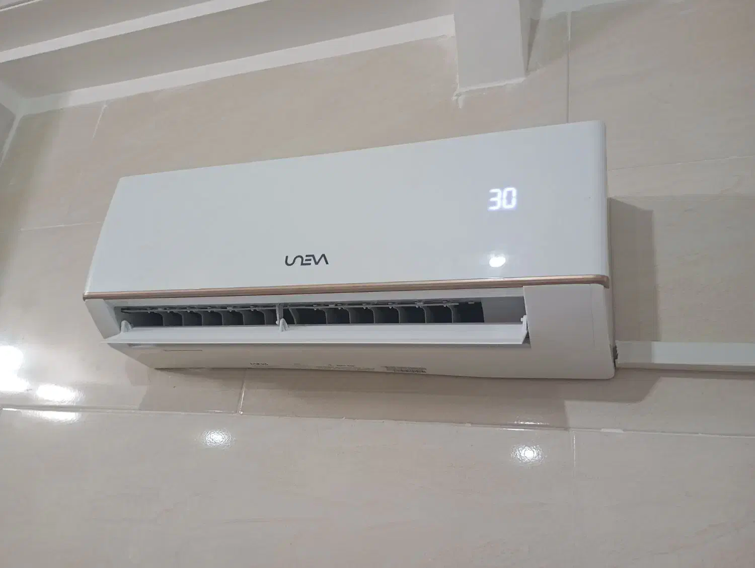 کولر گازی ۱۲۰۰۰ یونیوا|کولر گازی و فن‌کوئل|اردکان, |دیوار