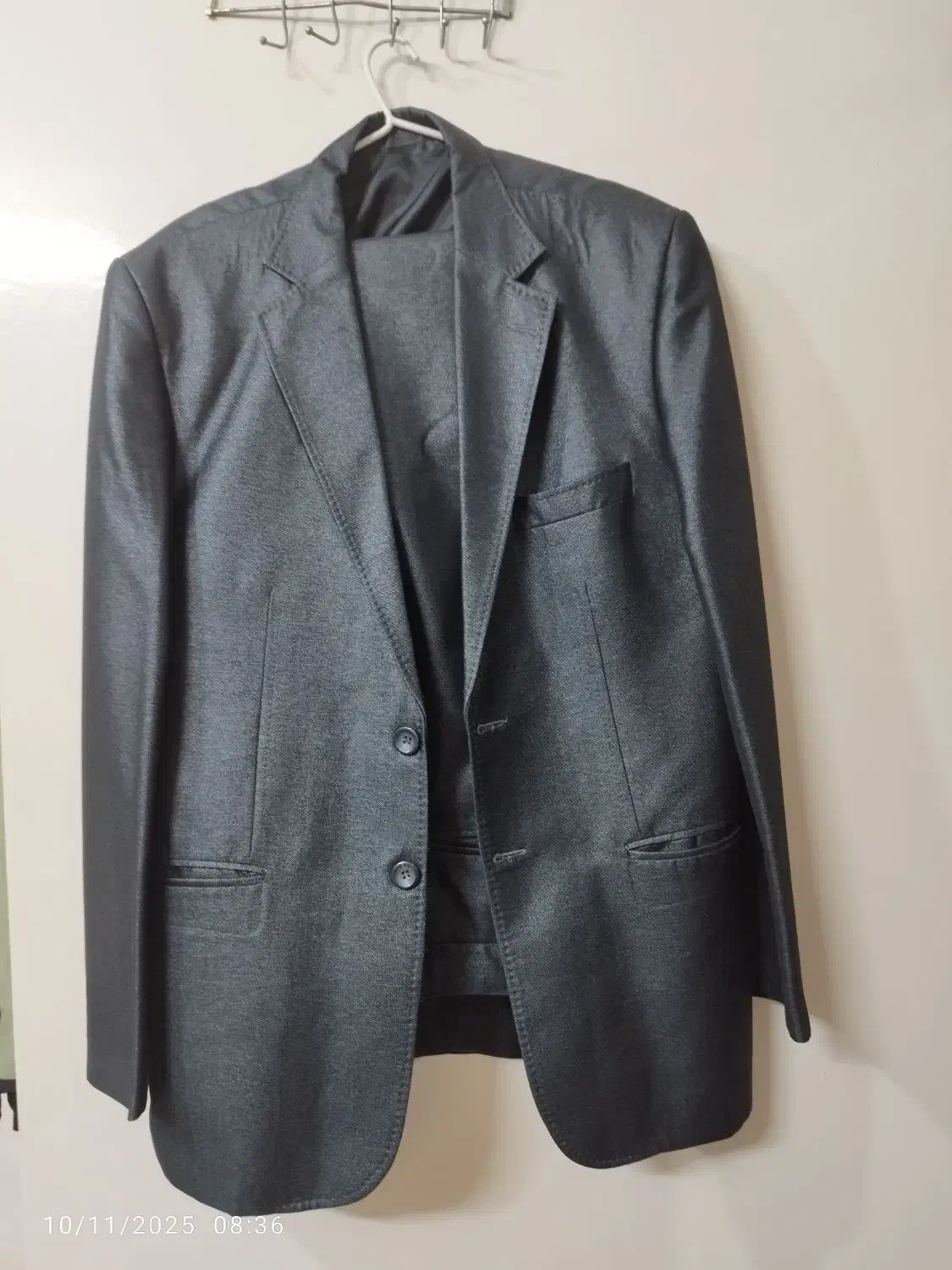 کت وشلوار مردانه تمیز وسالم|لباس|مشهد, کوشش|دیوار