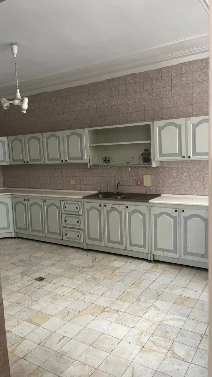 فروش منزل مسکونی درب حیاط خ کارگر|فروش خانه و ویلا|رفسنجان, |دیوار